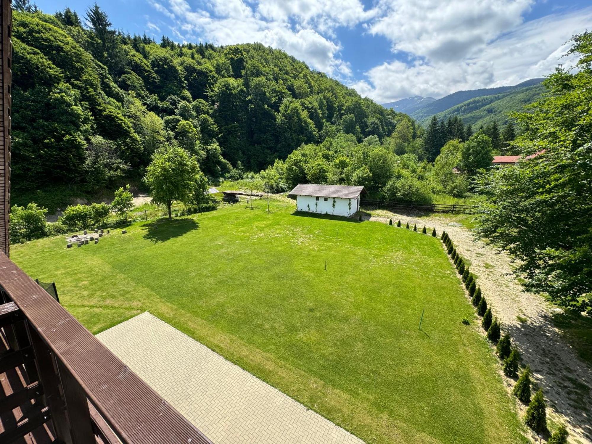 Pensiunea Valea Lisei Lisa Esterno foto